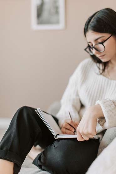 Parm's Yoga | Personal Growth | Nurturing Your Mind: A Comprehensive Guide on How to Journal for Mental Health how to journal for mental health | Nurturing Your Mind: A Comprehensive Guide on How to Journal for Mental Health